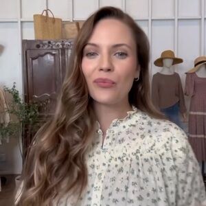 Floral Blouse with Ruffle Collar